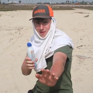 Meet your Posher, Wesley